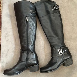 Vince Camuto knee high boots zip up in black leather